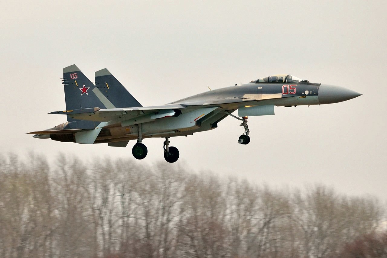 Авиация: Су-35 (45 фото) .